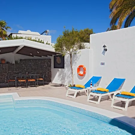 Villa Splendid Puerto Del Carmen 4 Bedrooms Heated Pool Marica Centre Of Location *